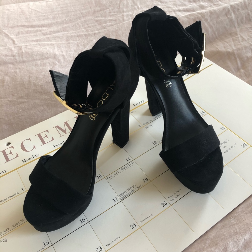 Black Suede Platform Aldo Size 8